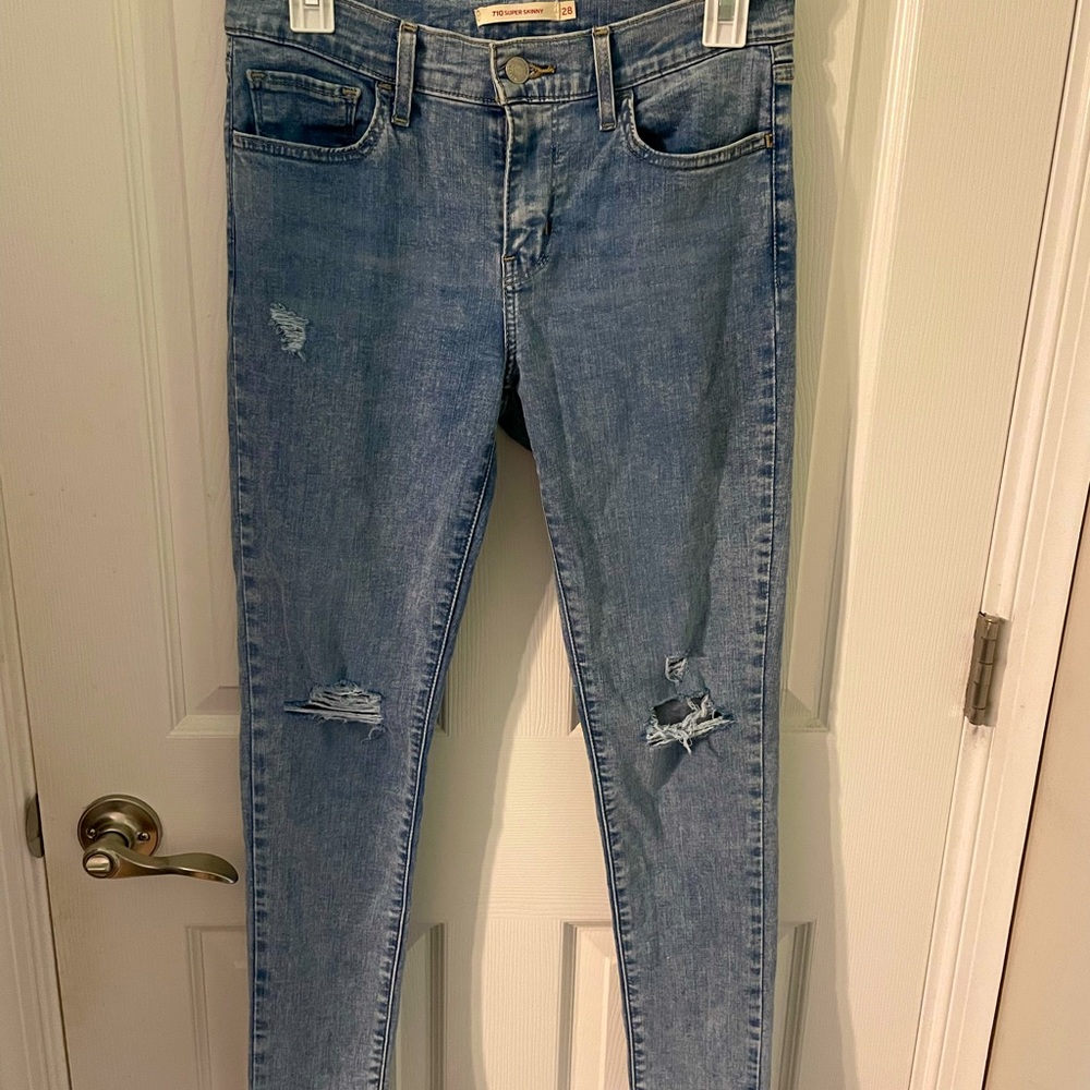 Levi’s 710 Skinny Jeans